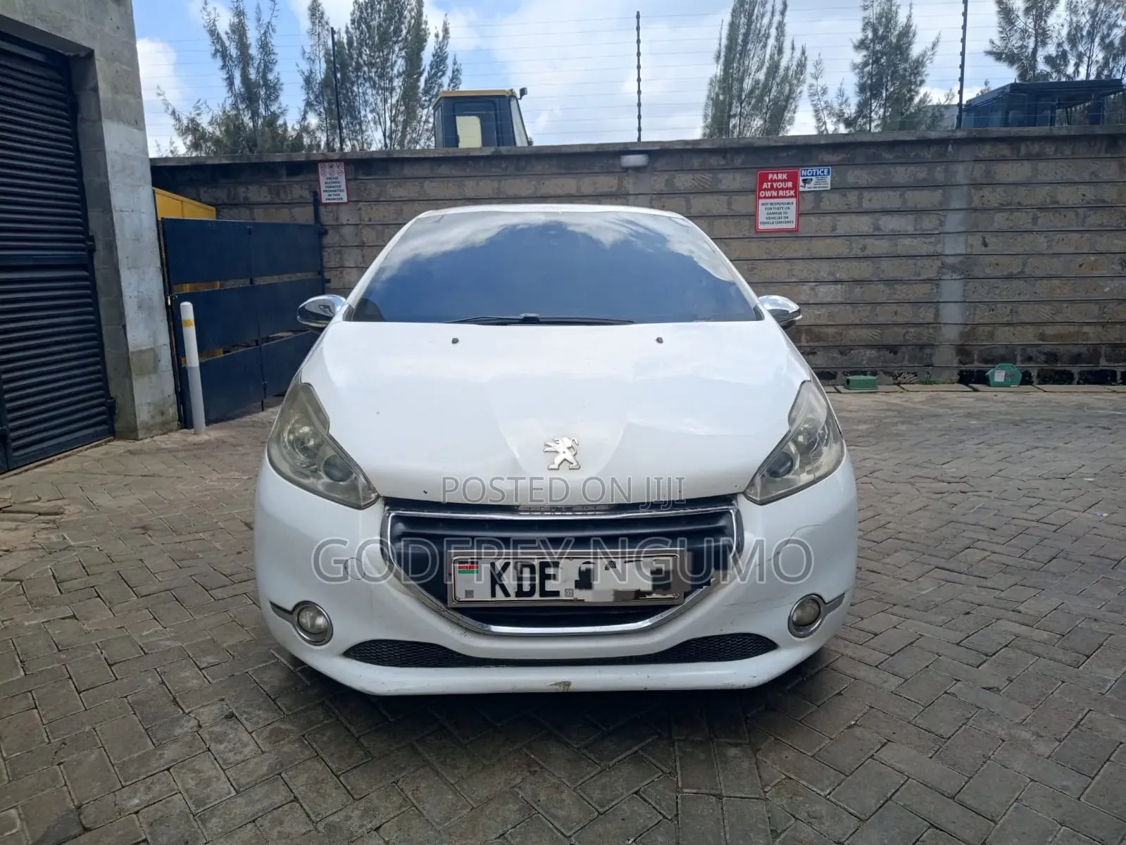 Peugeot 208 2014 White