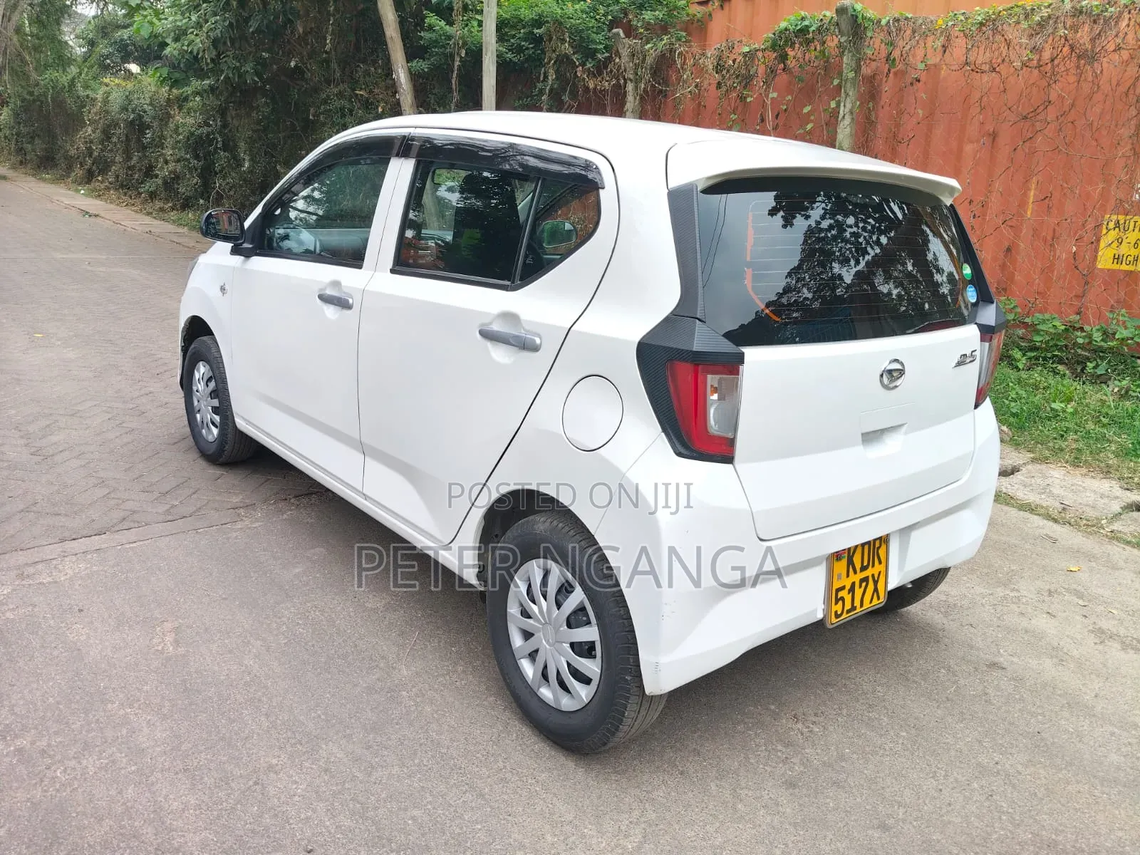 Daihatsu Mira 2017 White