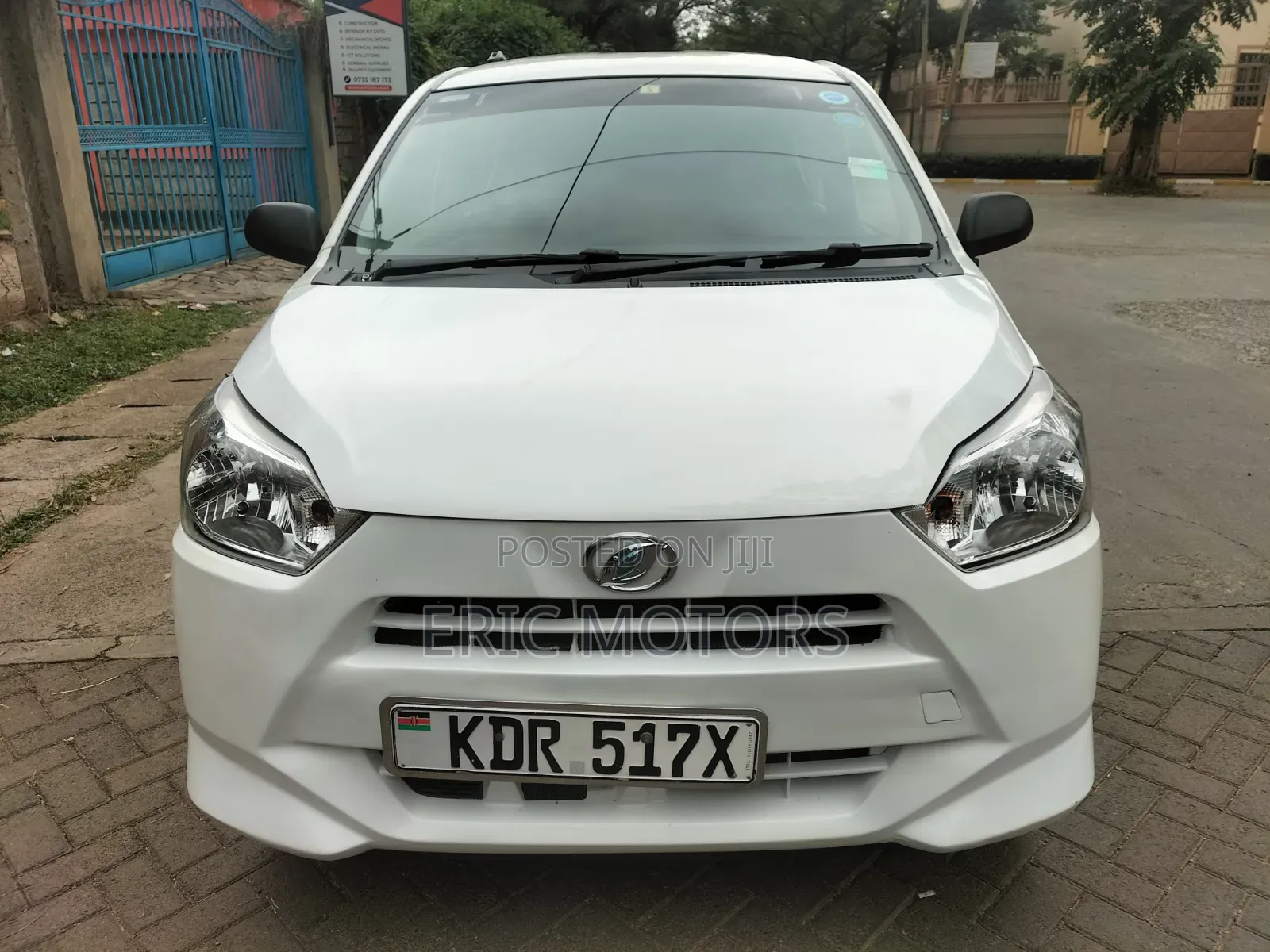 Daihatsu Mira 2017 White