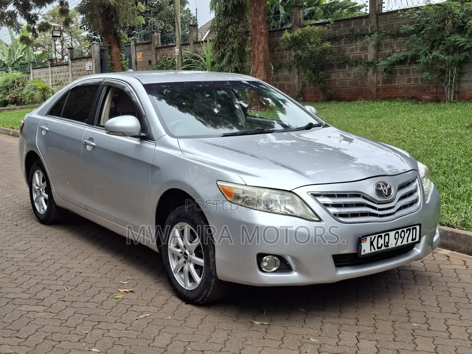 Toyota Camry 2009 Silver