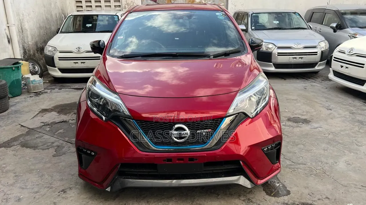Nissan Note 2019 Red