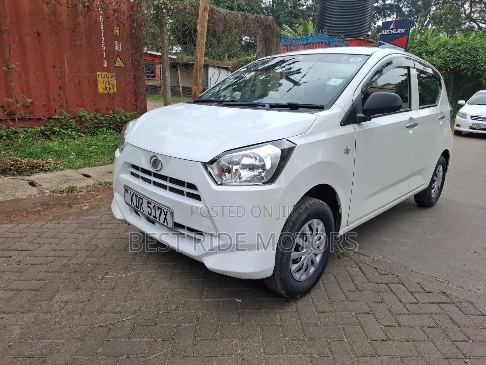 Daihatsu Mira 2017 White
