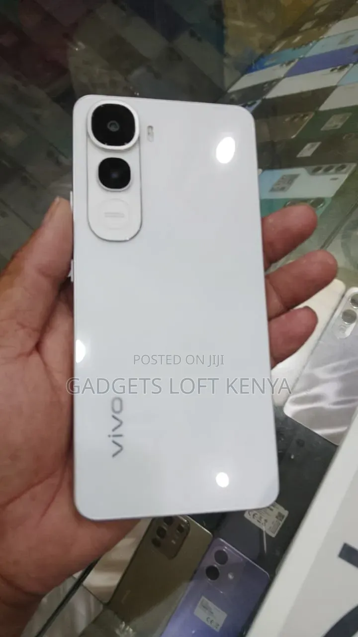New Vivo Y21d 128 GB Silver