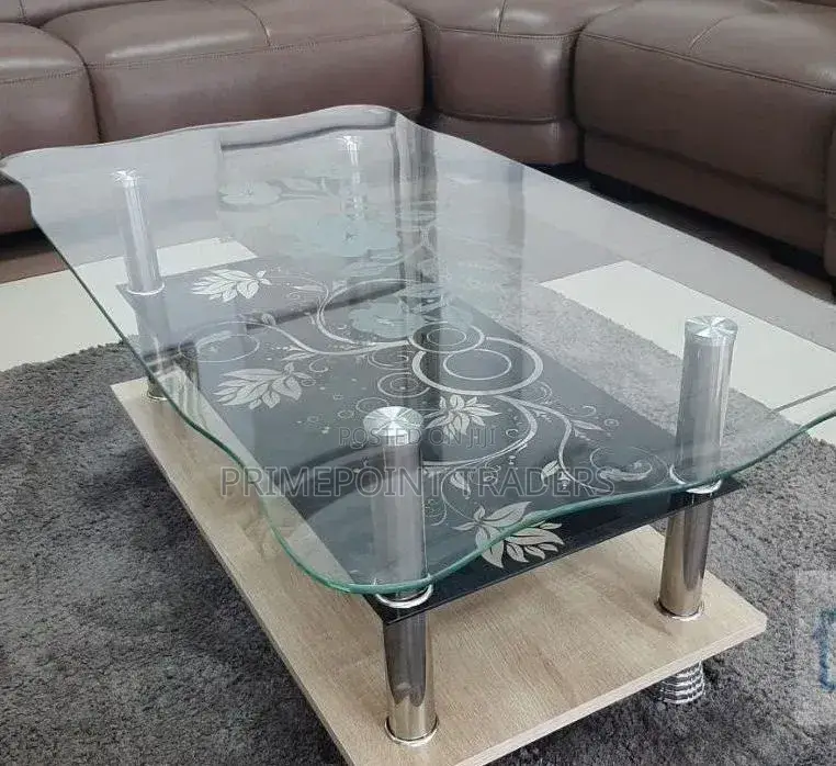 Executive Glass Coffee Table ,Modern Elegance for Executive Spaces