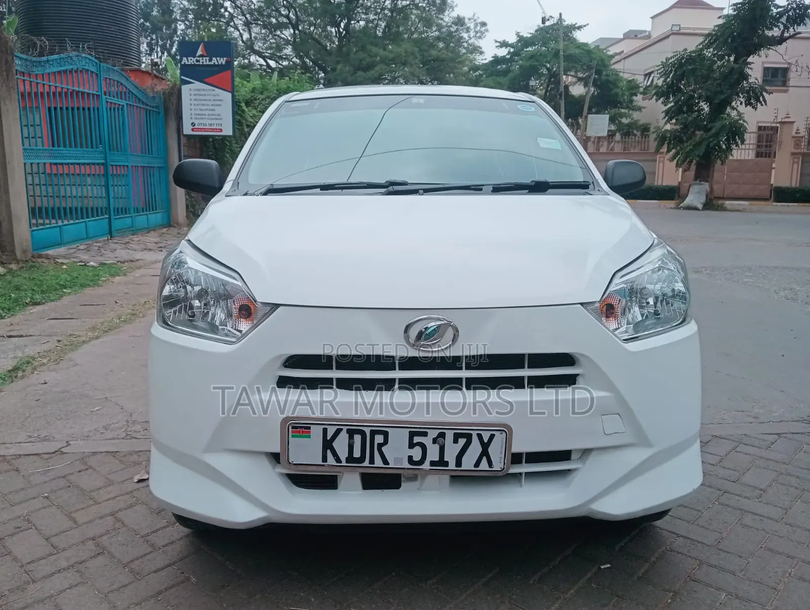 Daihatsu Mira 2017 White
