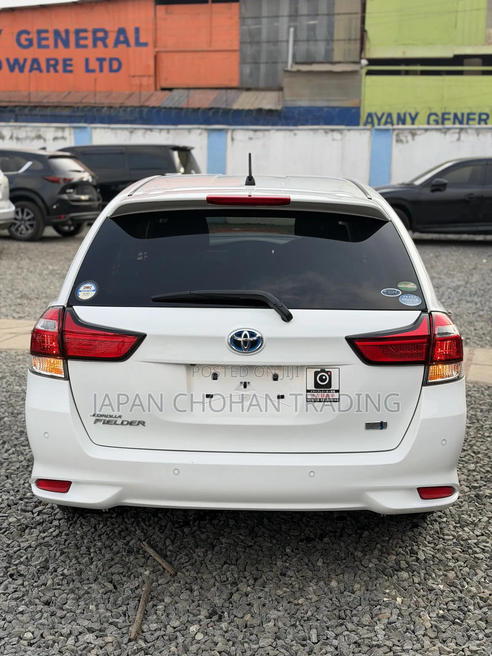 Toyota Corolla Fielder 1.5 Hybrid FWD 2020 White