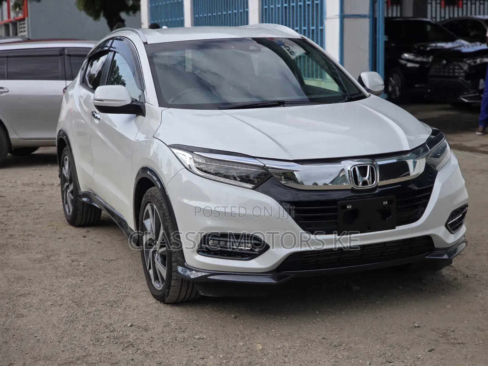 Honda Vezel 1.5 2WD 172 hp 2019 White