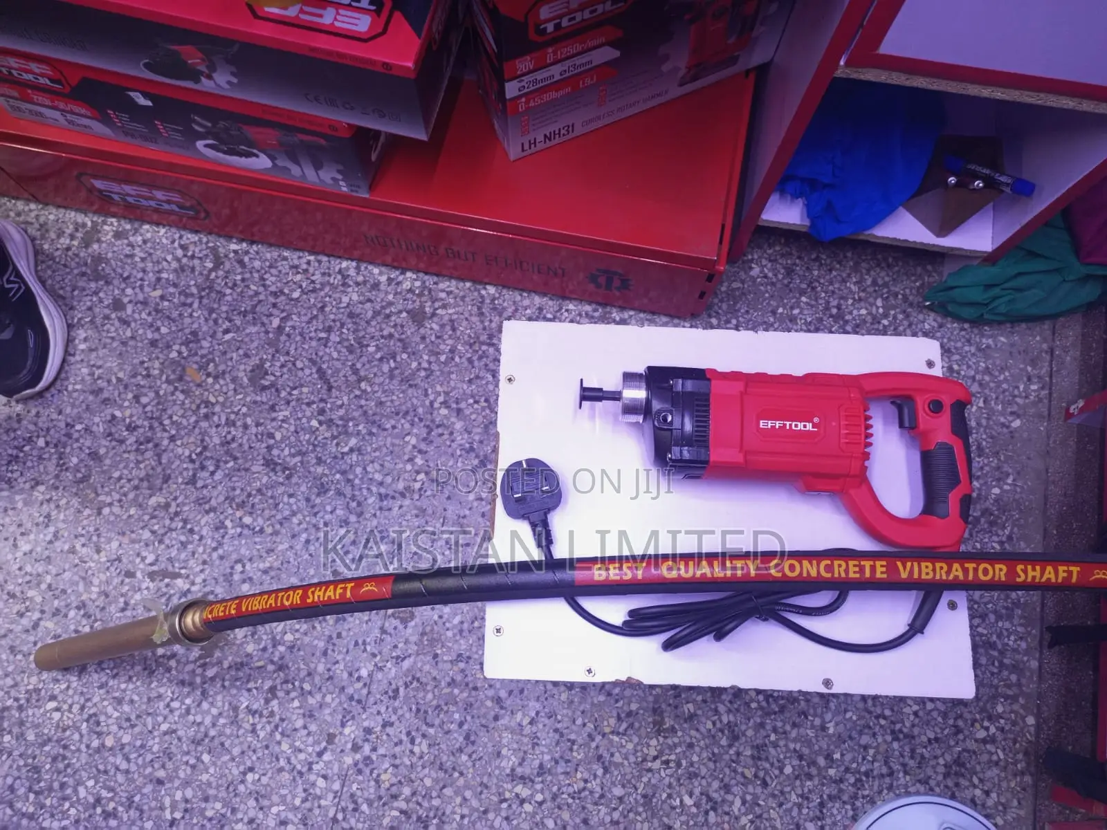 Efftool 850w Electric Concrete Poker Vibrator.