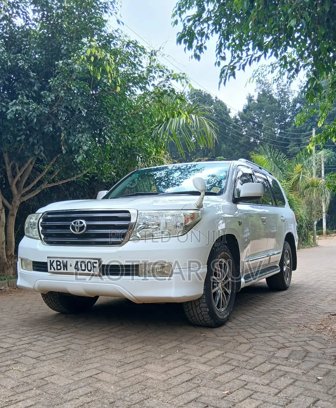 Toyota Land Cruiser 4.6 V8 ZX 2011 White