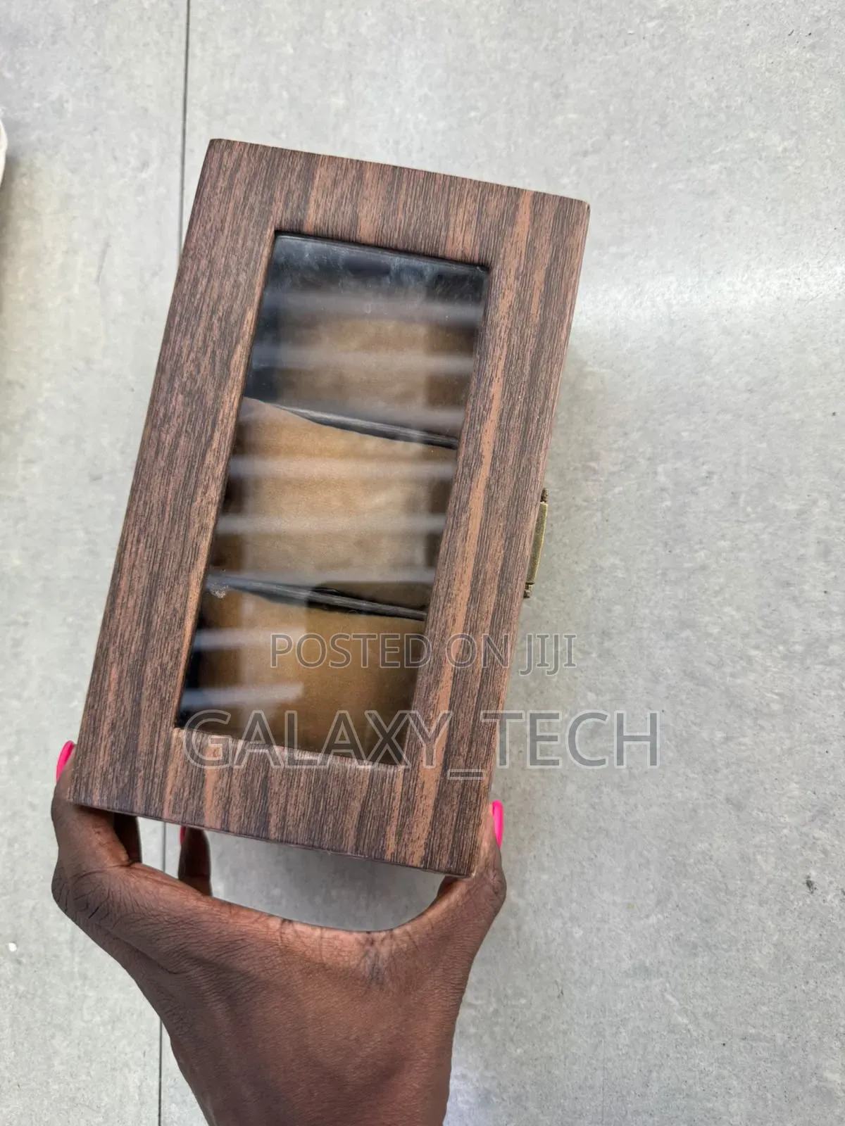 3 Slots Watch Display Box