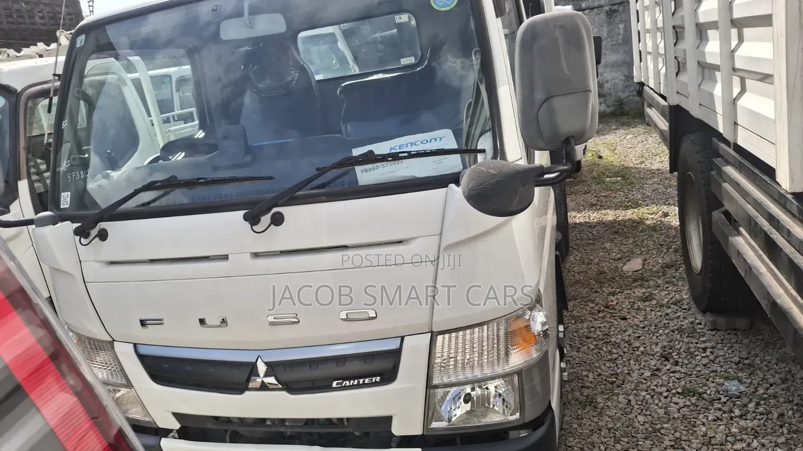 Mitsubishi Fuso 2018 White
