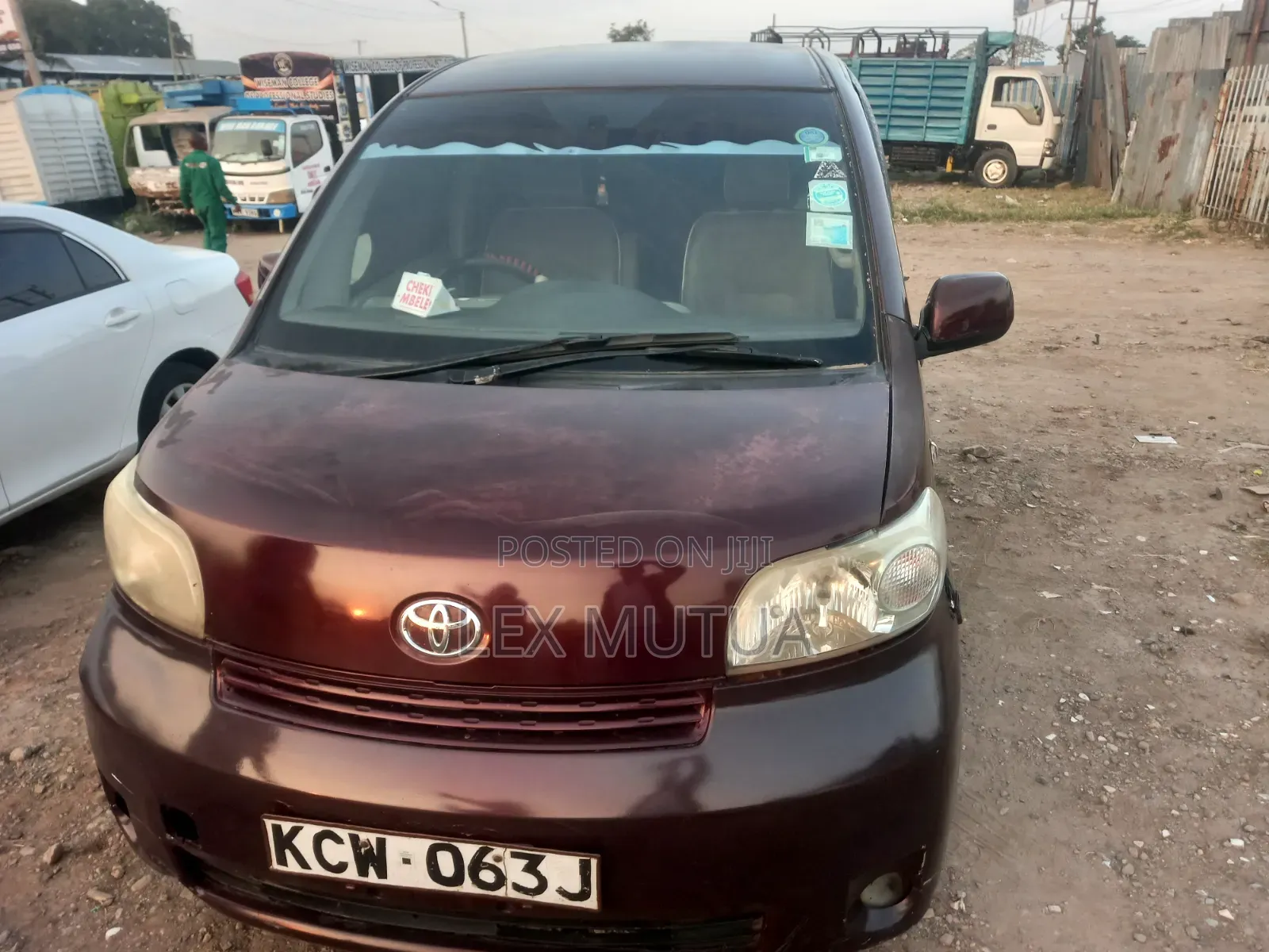 Toyota Porte 2012 Brown