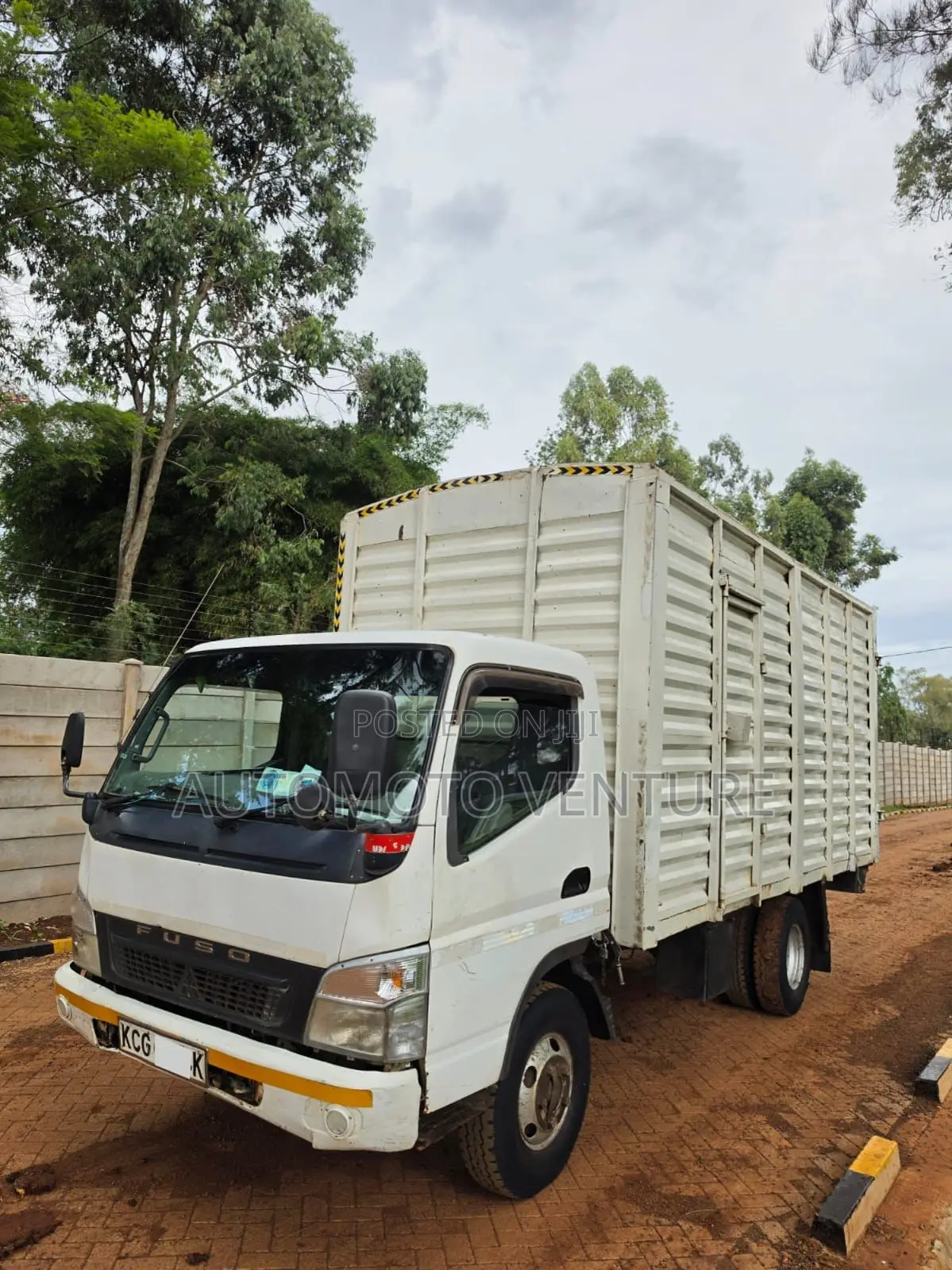 Mistubishi Proudia Diesel 4890cc 2009