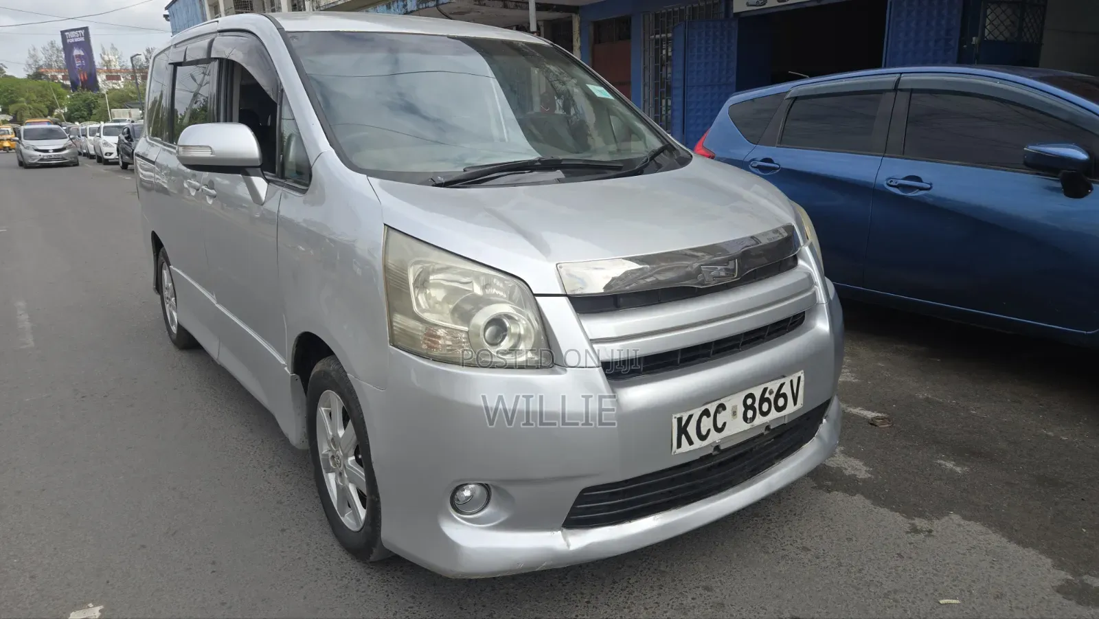 Toyota Noah 2008 Silver