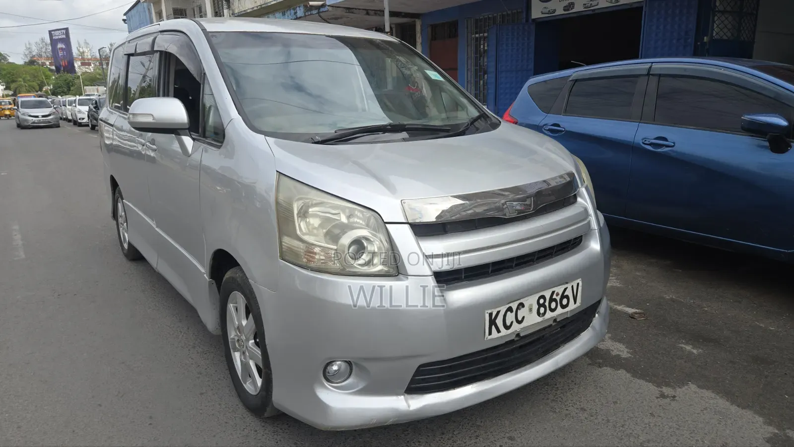 Toyota Noah 2008 Silver