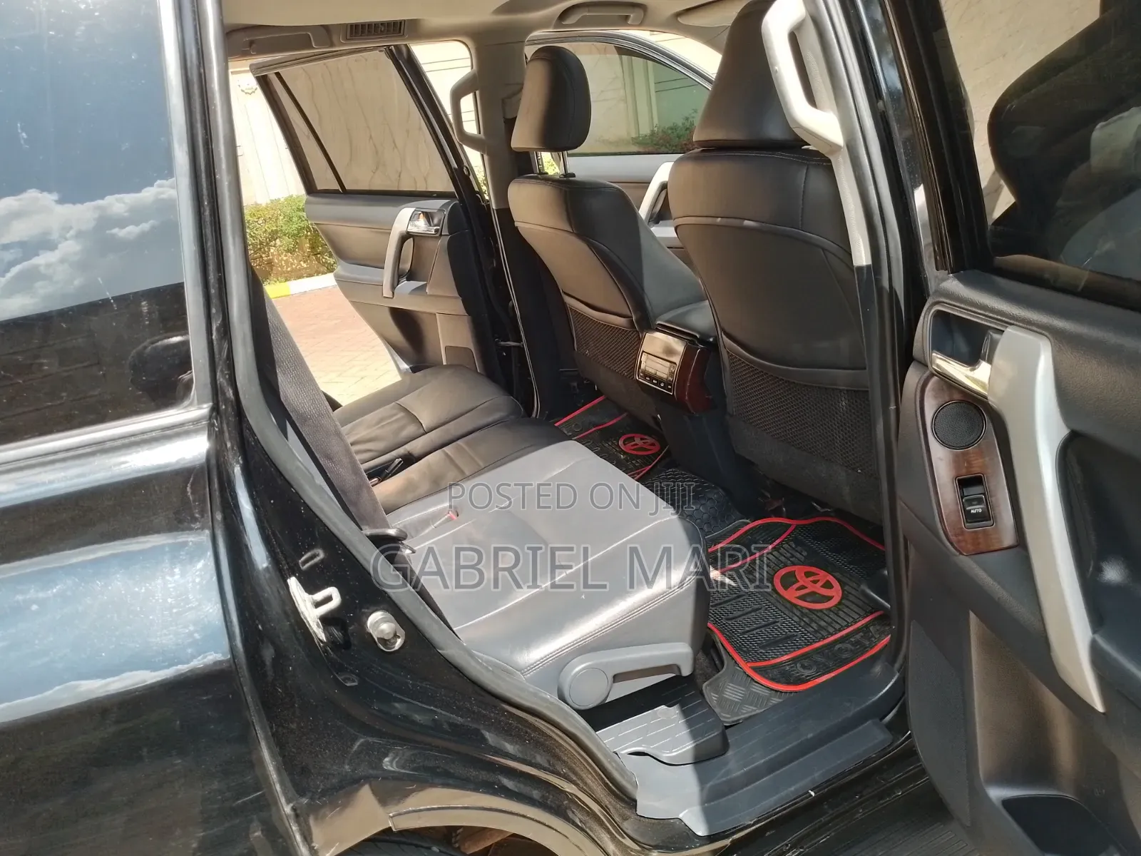 Toyota Land Cruiser Prado 2016 Black