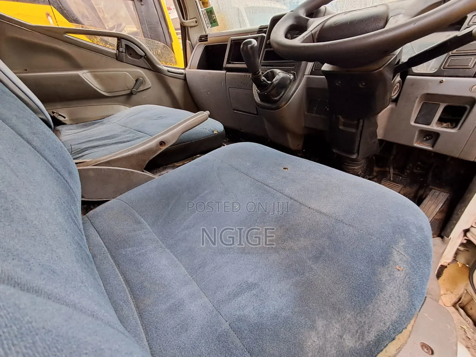 Mitsubishi Canter-71 Short