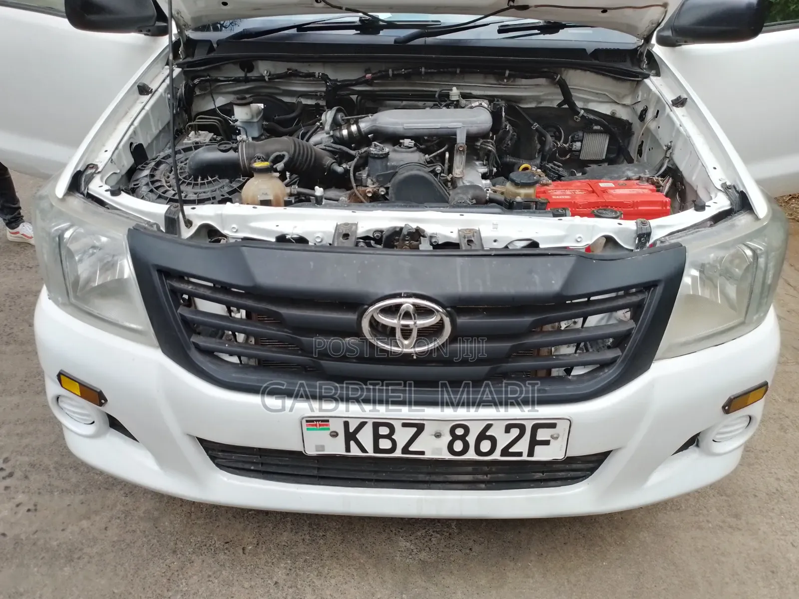 Toyota Hilux 2014 White