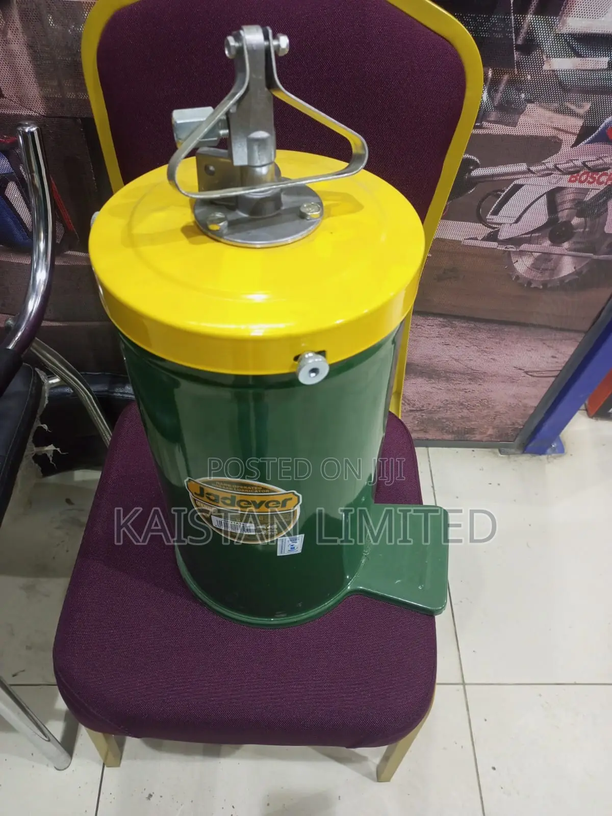 16kgs Manual Greeses Gun Bucket