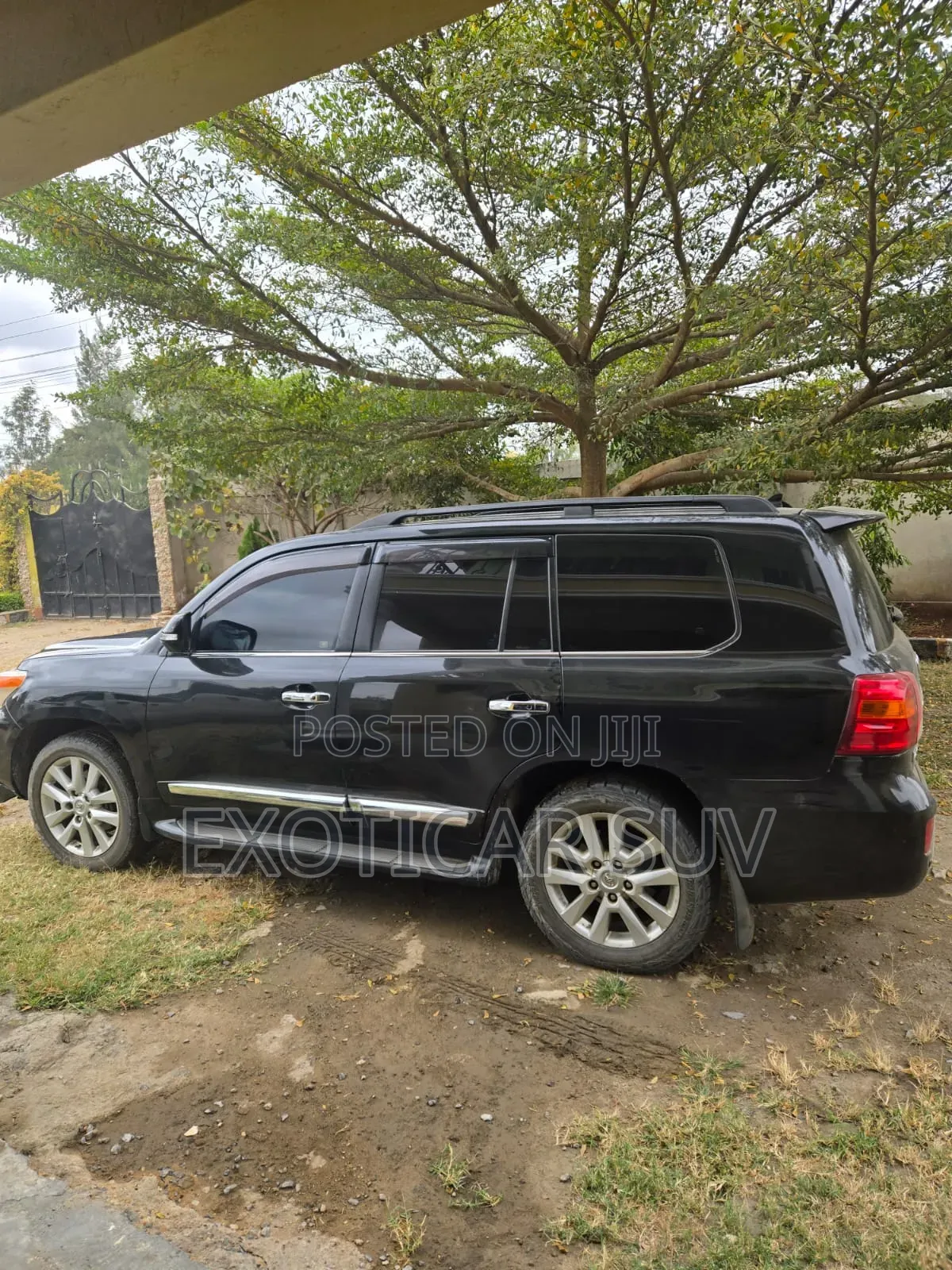 Toyota Land Cruiser 4.6 V8 ZX 2014