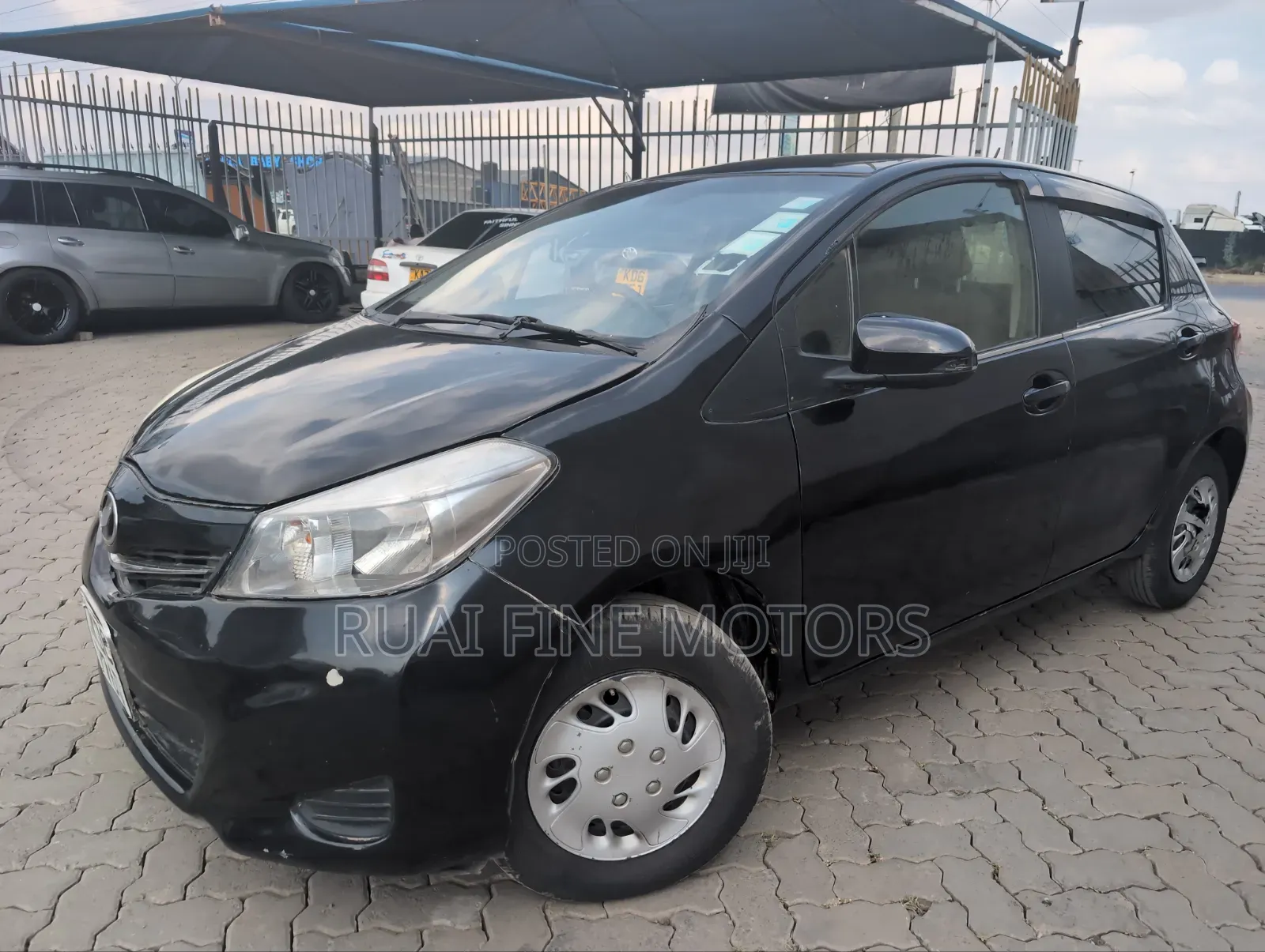 Toyota Vitz 2013 Black
