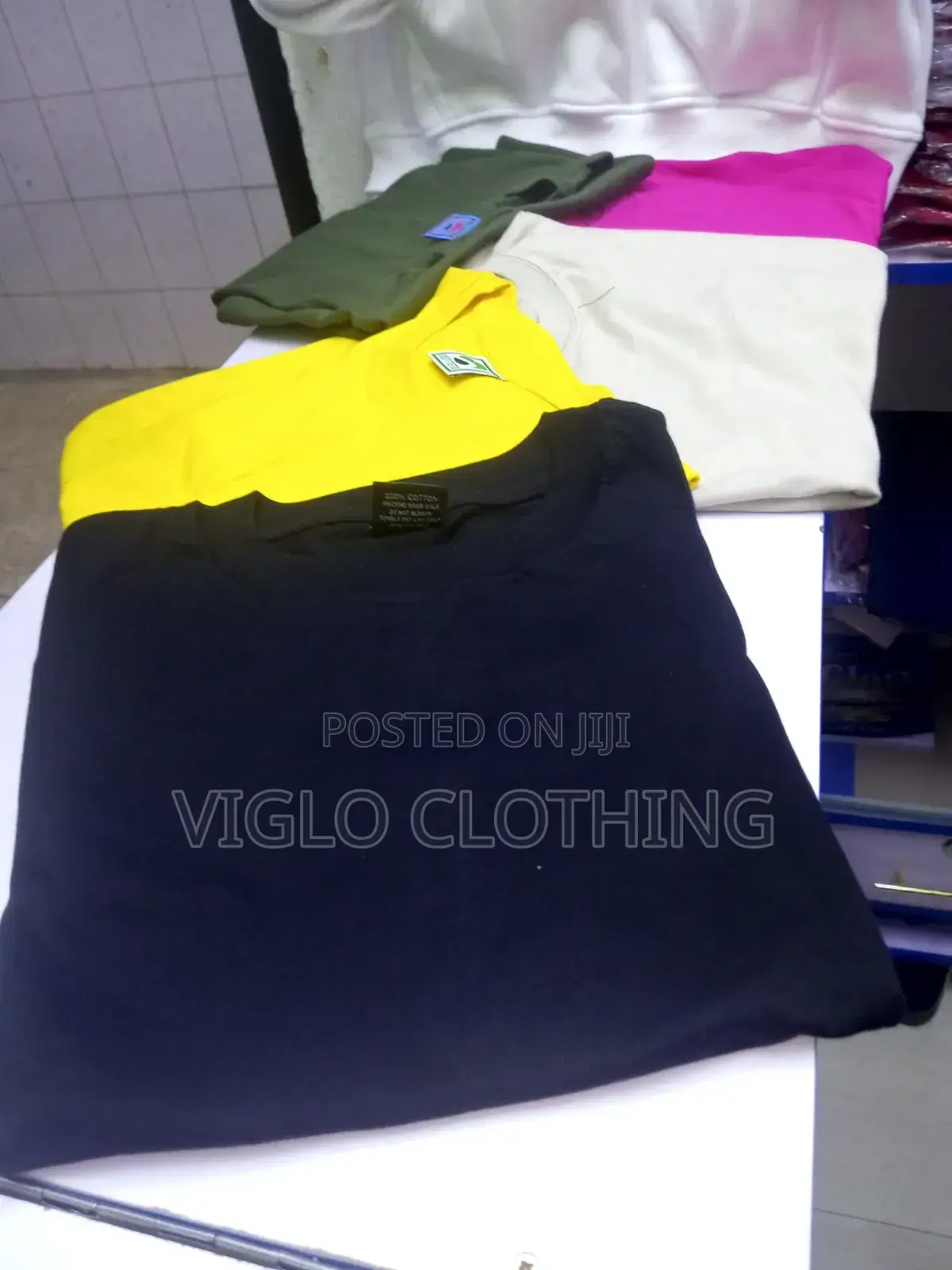 Wholesale Adults Round Necks