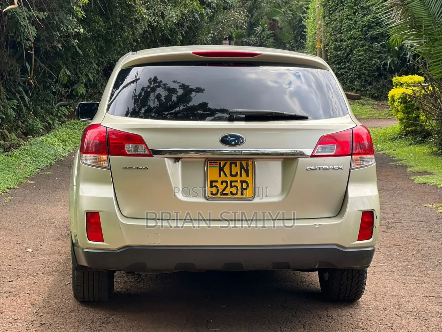 Subaru Outback 2010 Green