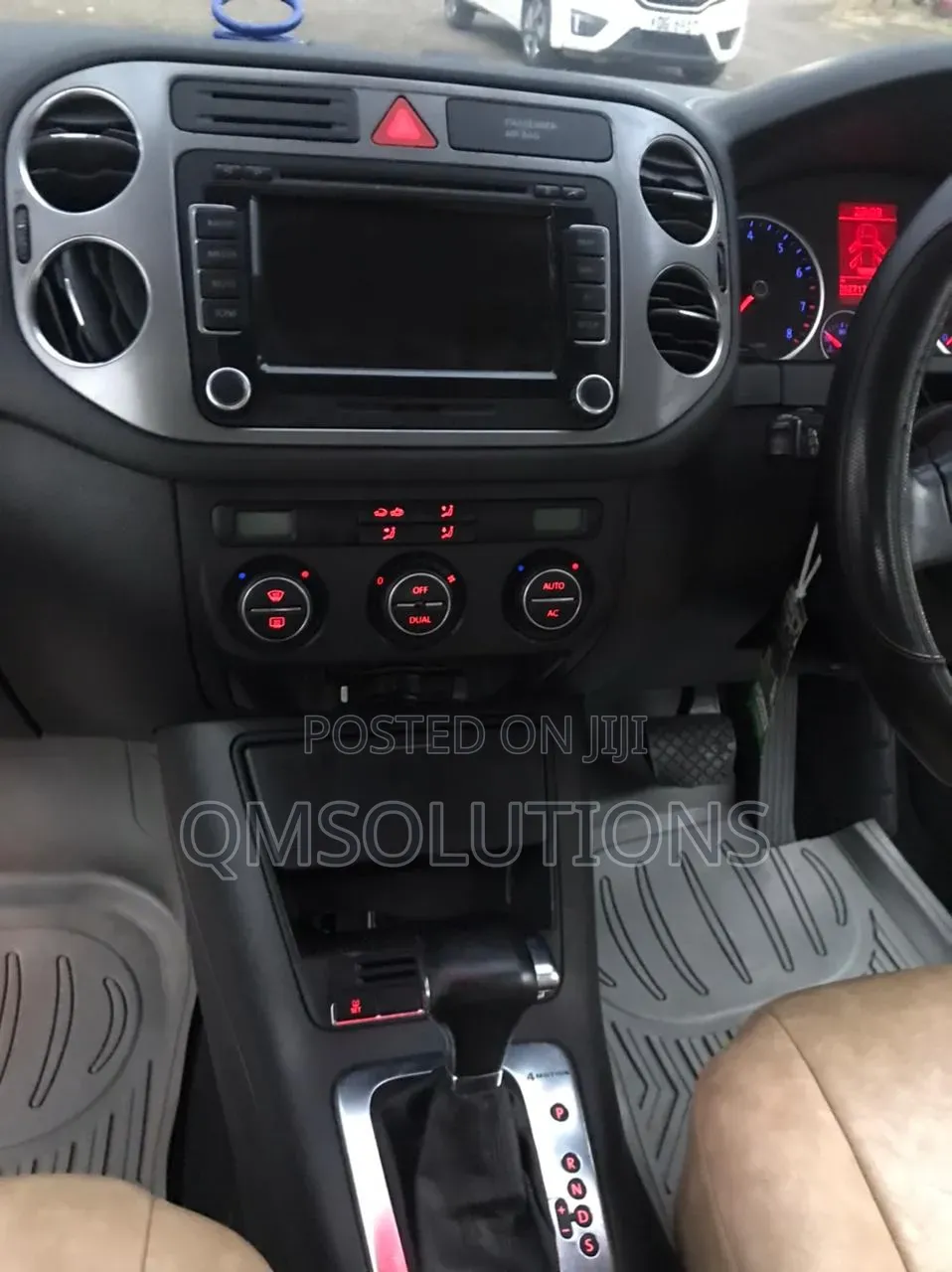 Volkswagen Tiguan 2012 Gold