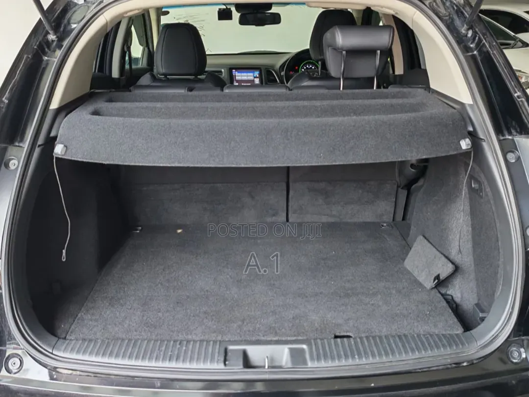Honda Vezel 2019 Black