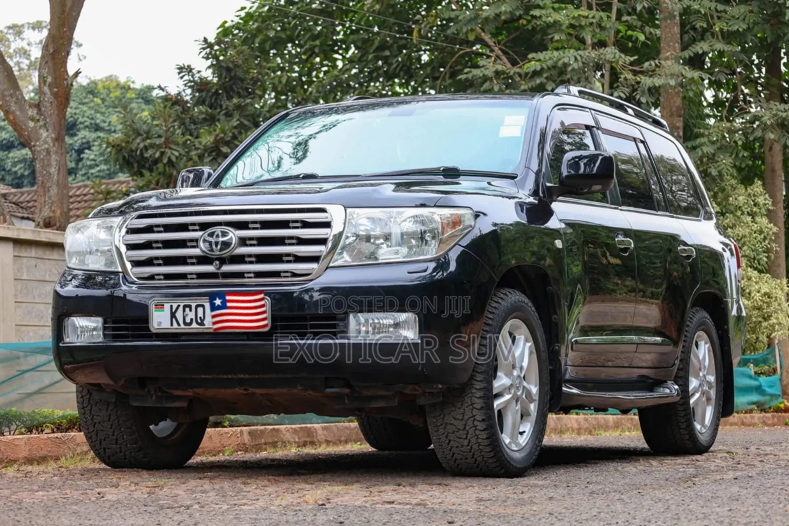 Toyota Land Cruiser 4.6 V8 ZX 2011