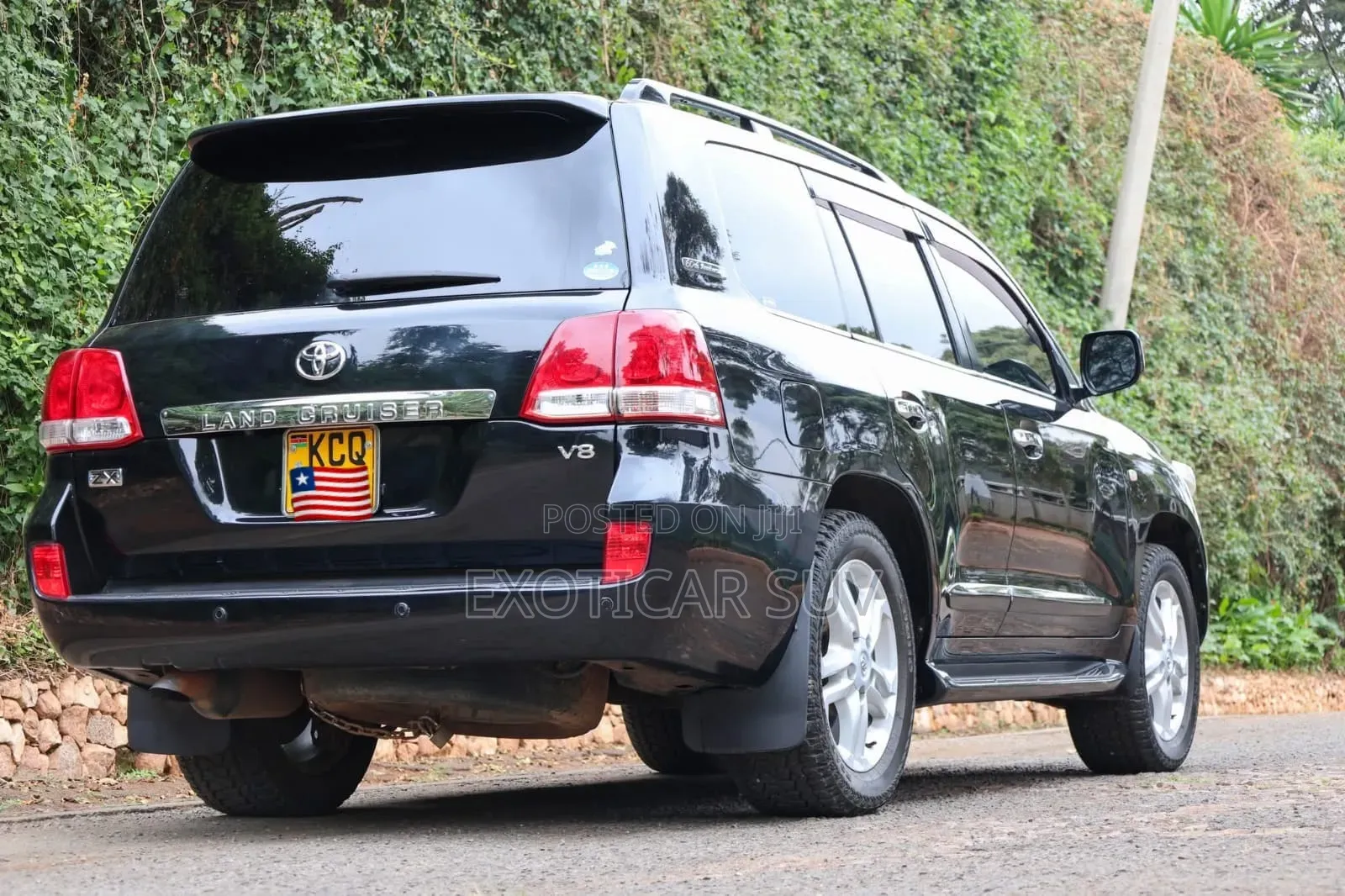 Toyota Land Cruiser 4.6 V8 ZX 2011