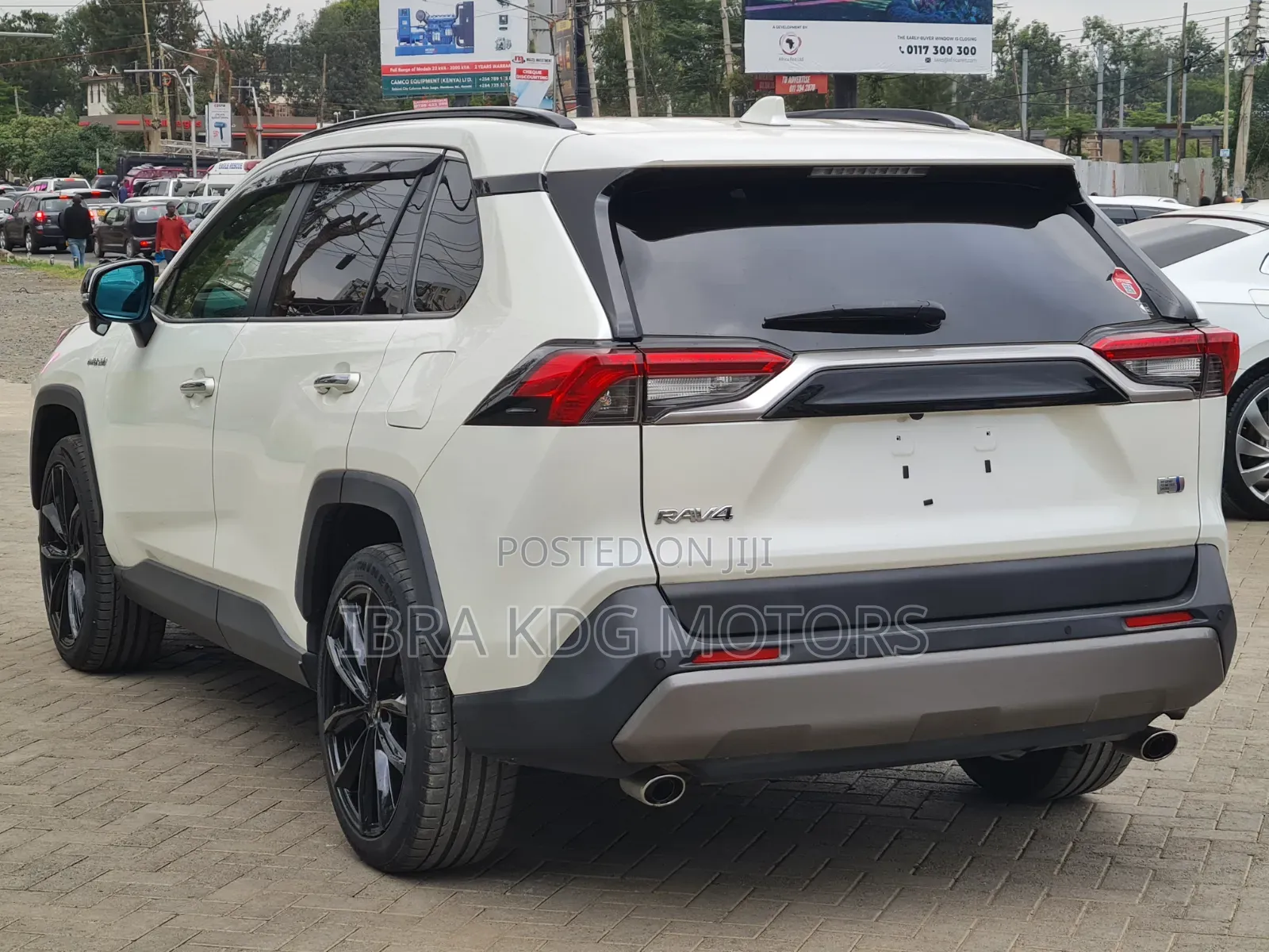 Toyota RAV4 Hybrid 2019 White