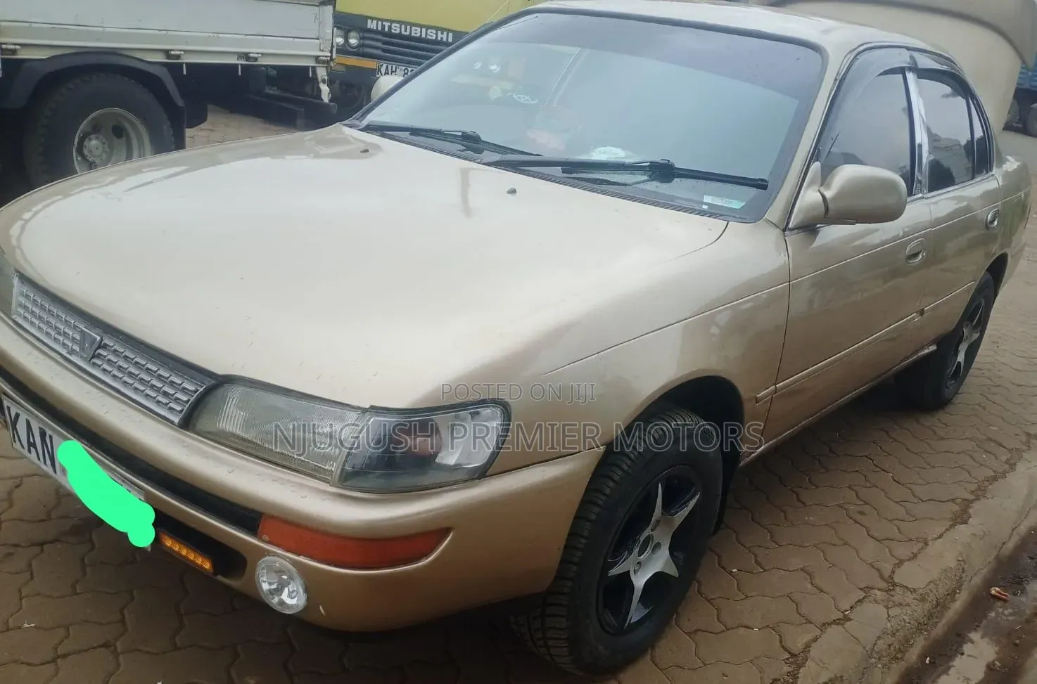 Toyota Corolla 1995 Gold