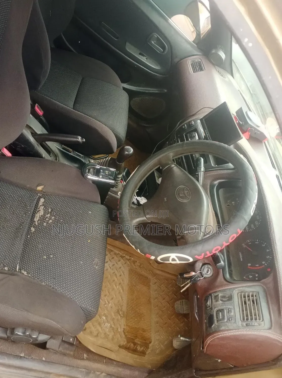 Toyota Corolla 1995 Gold