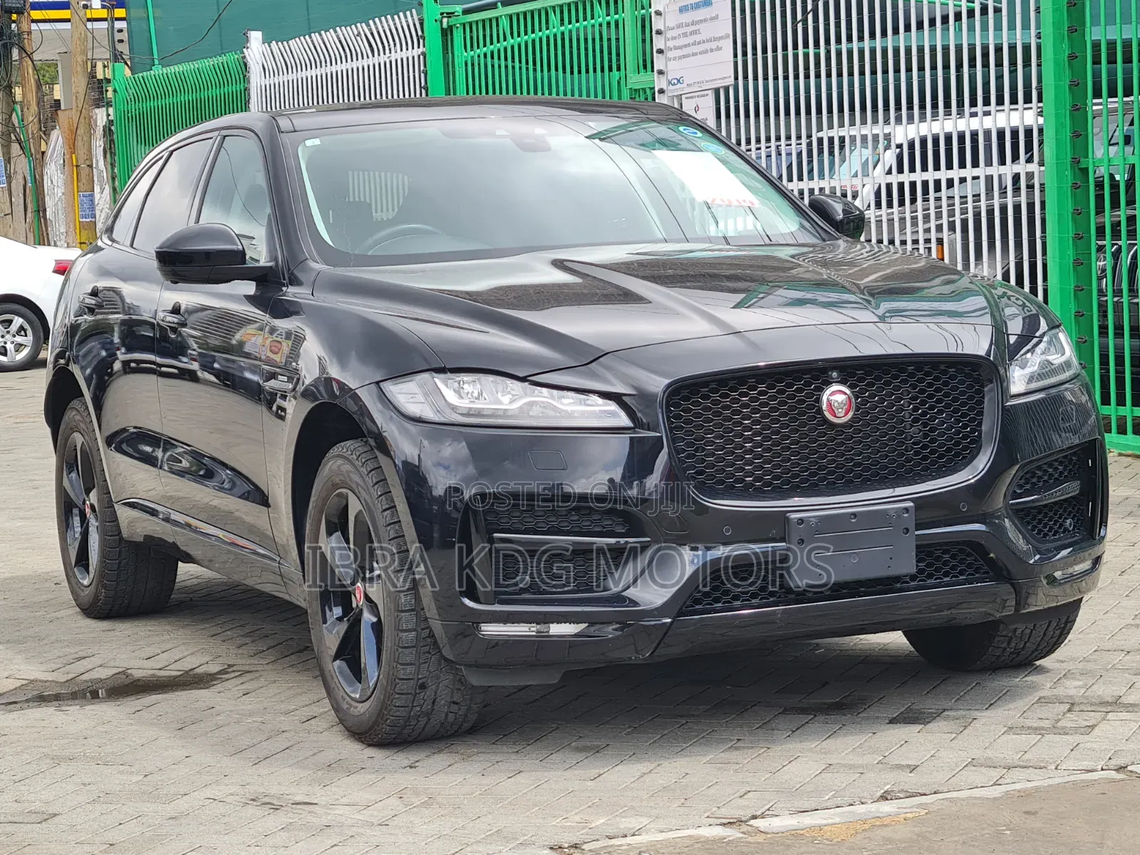 Jaguar F-Pace 2019 Black