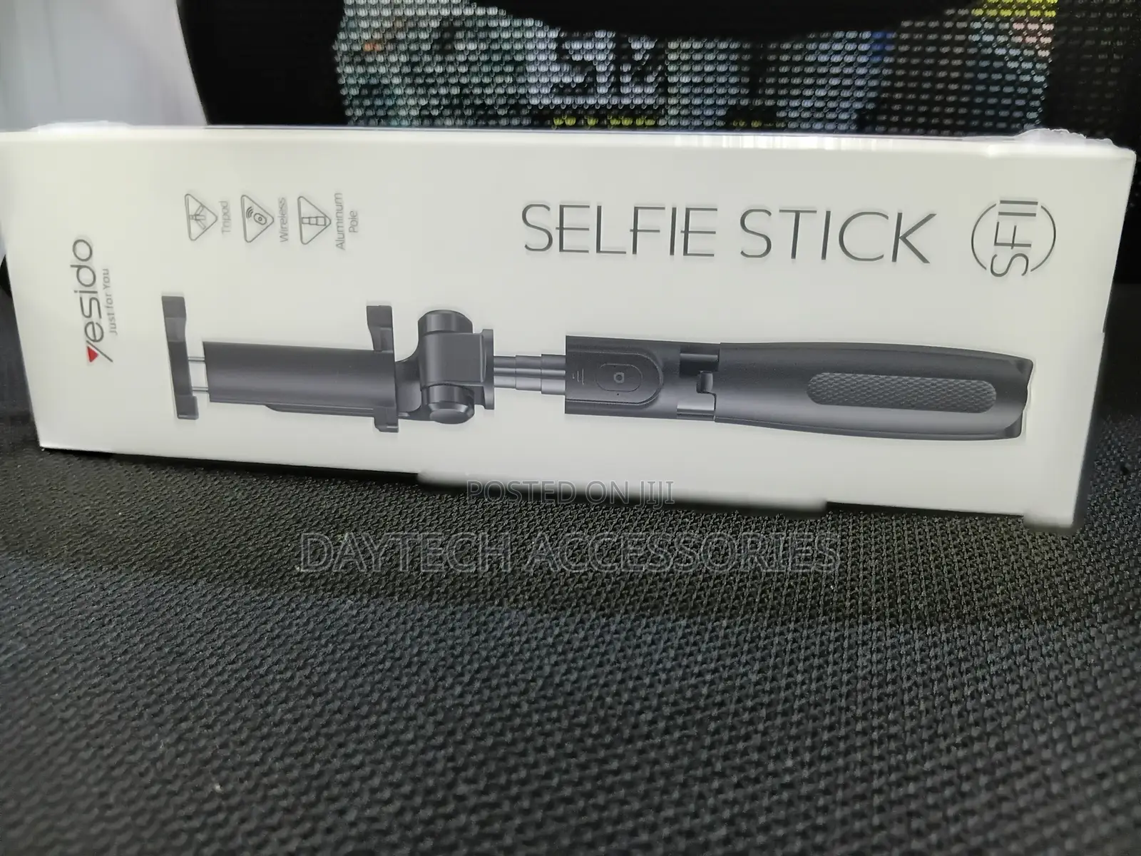 Yesido Sf11 Retractable Tripod Stand / Selfie Stick - Black