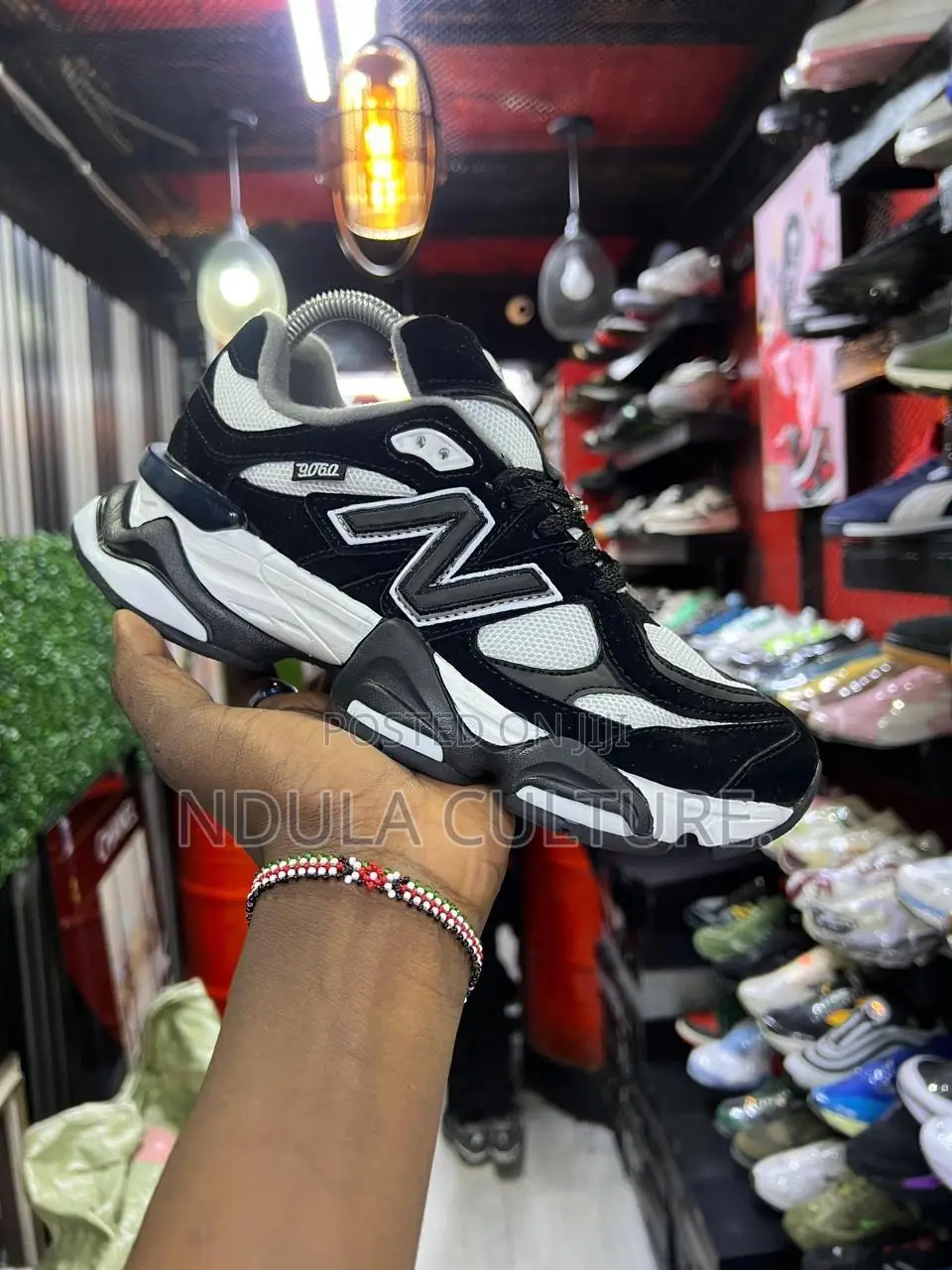 9060 New Balance Sneakers