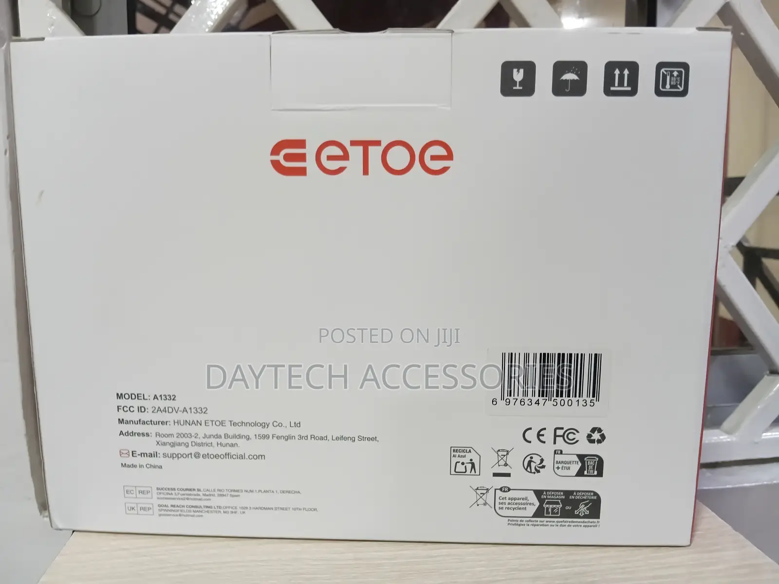 Etoe E3 Pro Android Tv 1080p Home Projector - Black