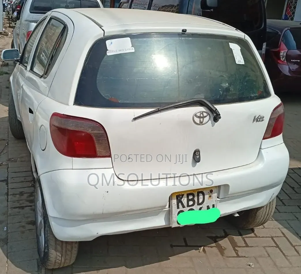 Toyota Vitz 2003 White