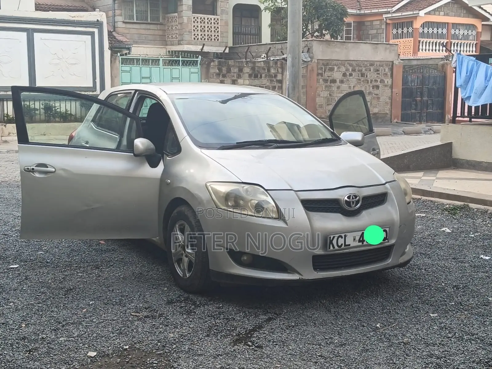 Toyota Auris 2011 Gray