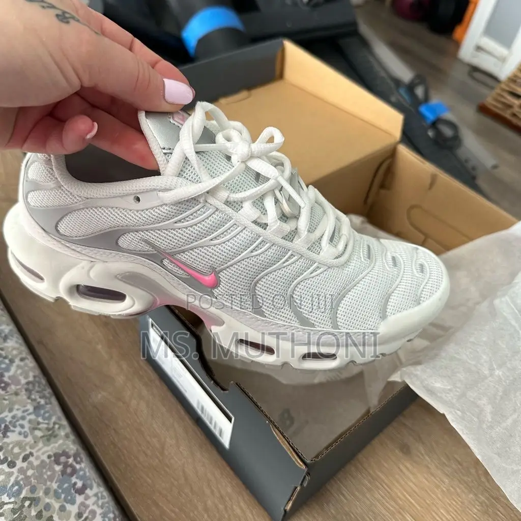 Ladies Nike Tn Summit White Pink Rise Color Way Gym Shoes 36-41