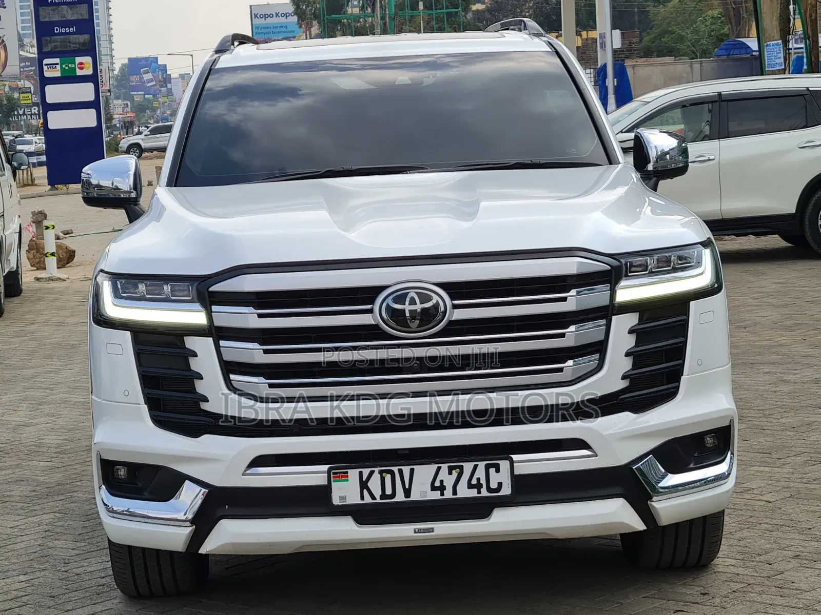 Toyota Land Cruiser 2021 White
