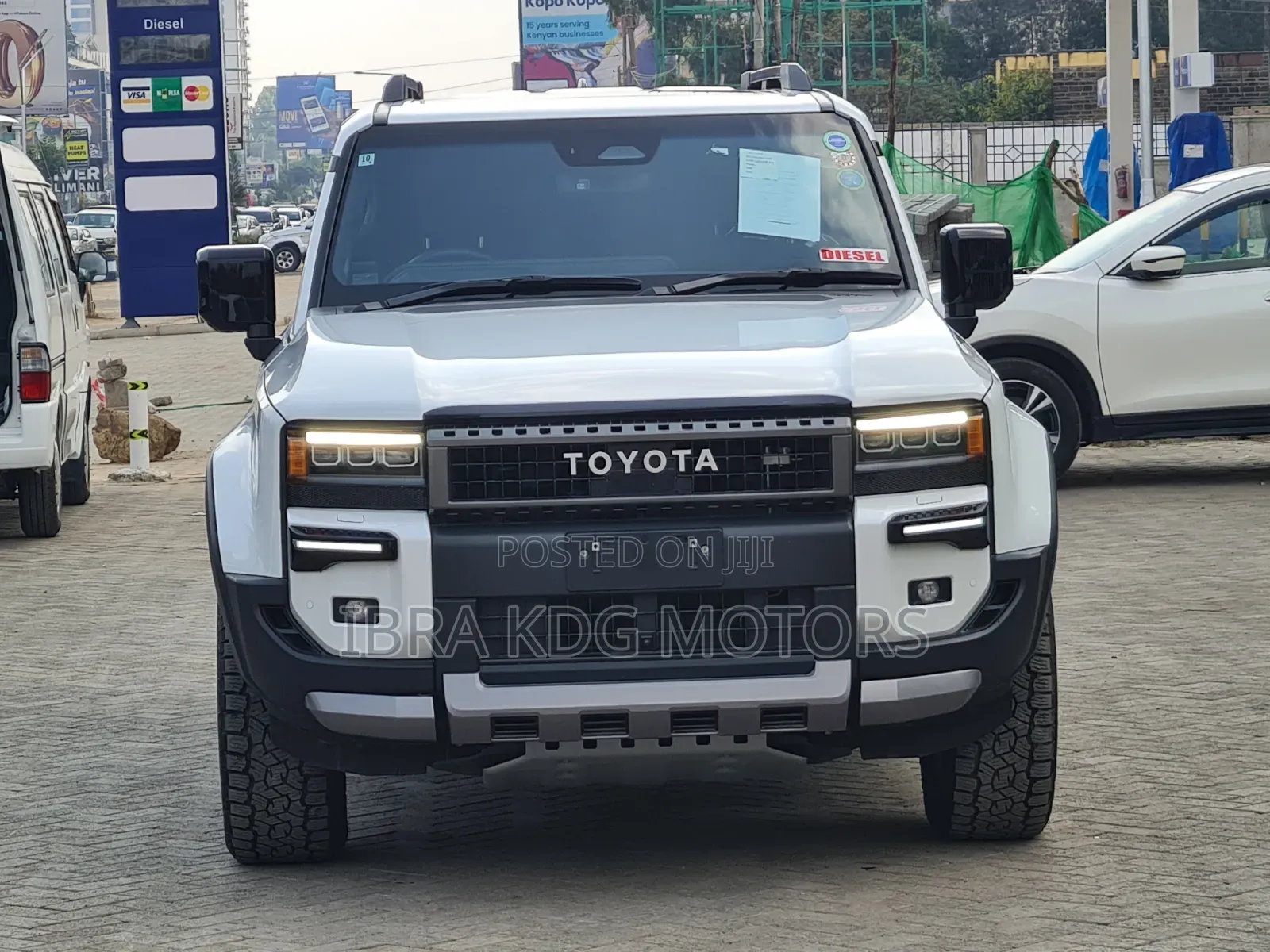 Toyota Land Cruiser Prado 2024 White
