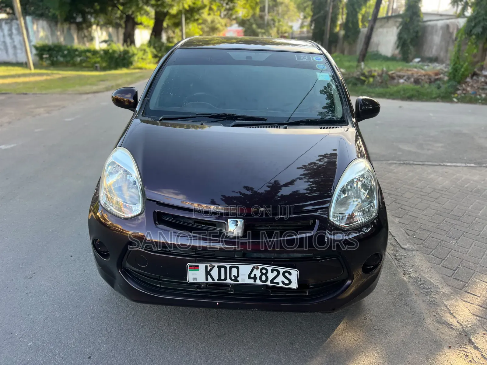 Toyota Passo 2016 Maroon