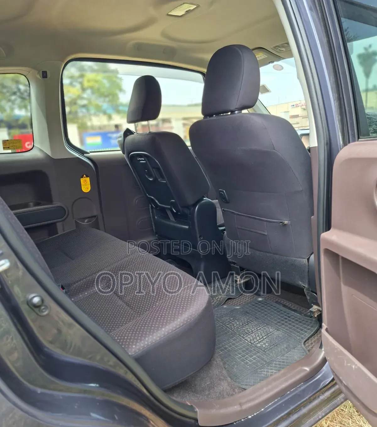 Toyota Spade 2015 Purple