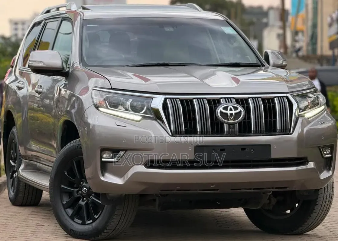 Toyota Land Cruiser Prado 2.8 2019 Gold