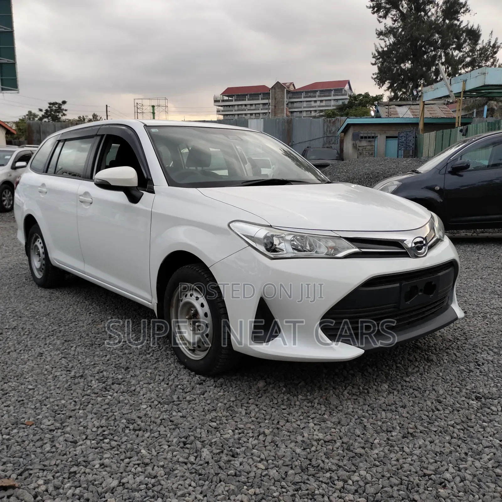 Toyota Corolla Fielder 2018 White