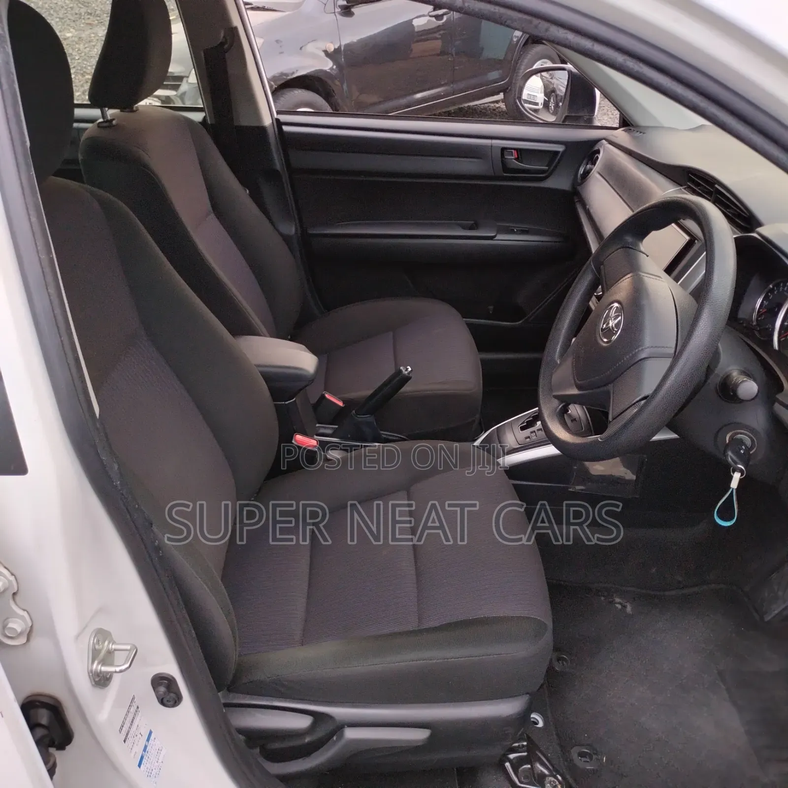 Toyota Corolla Fielder 2018 White