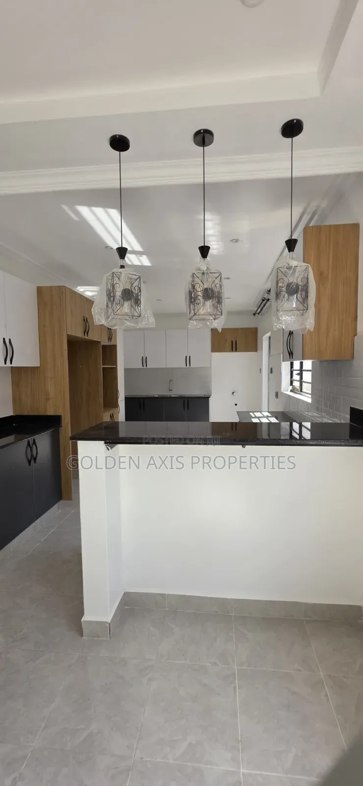 4bdrm Bungalow in Merisho for sale