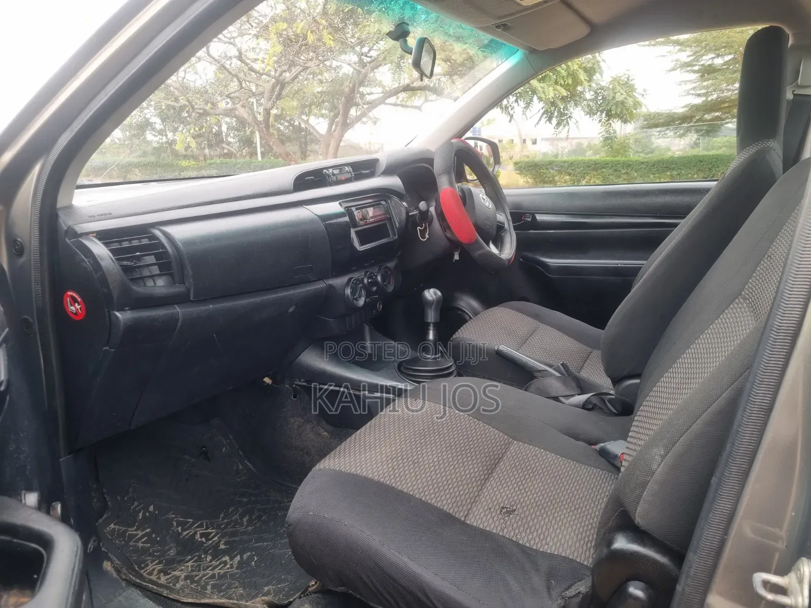 Toyota Hilux 2022 Gold